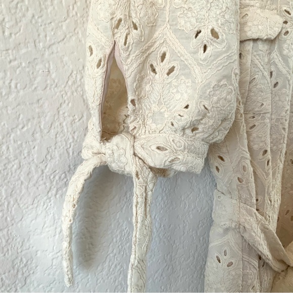 En Saison Cream Midi Dress - Picture 4 of 7